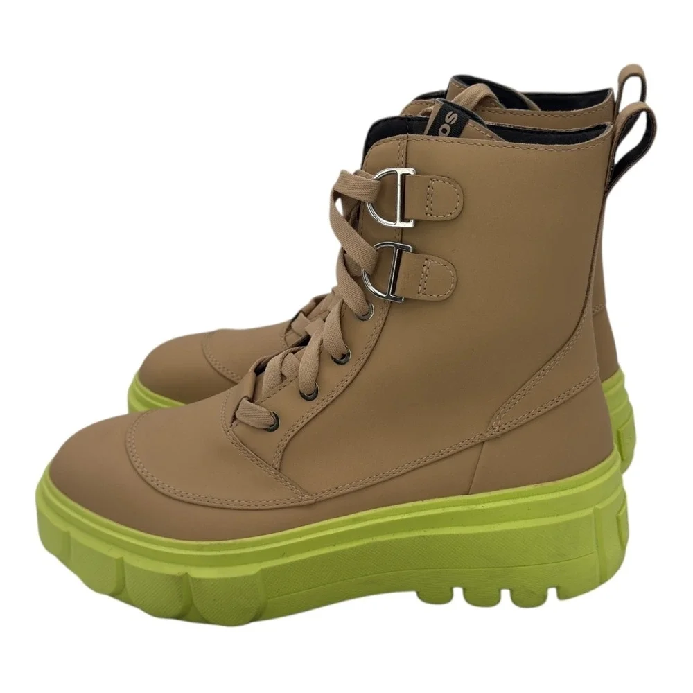 SOREL Boots Women 10 Caribou Waterproof Leather Chunky Lug Sole Outdoor Tan
